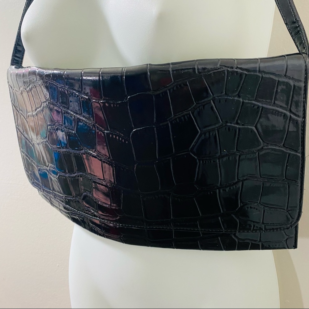 Black Snakeskin design large rectangular Purse - Picture 3 of 8